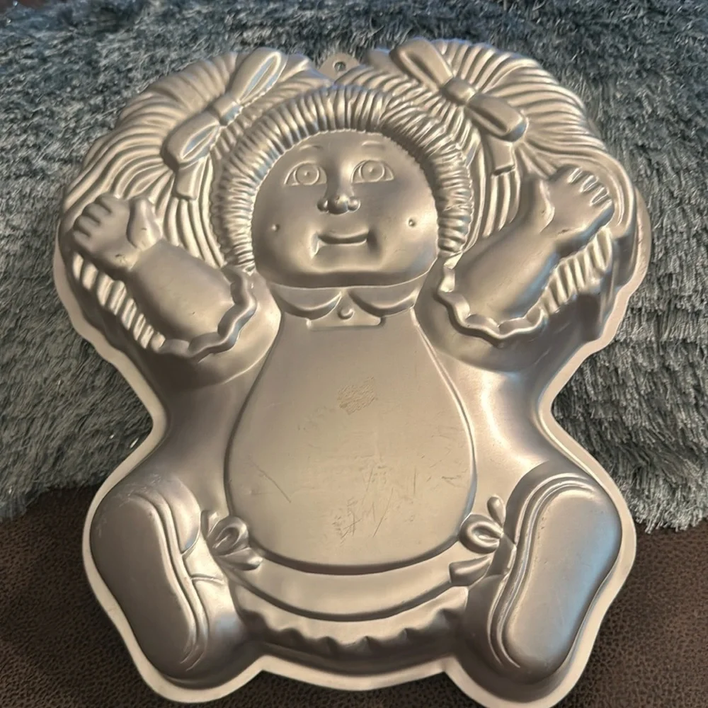 Vintage 1984 Wilton Cabbage Patch Kids Cake Pan